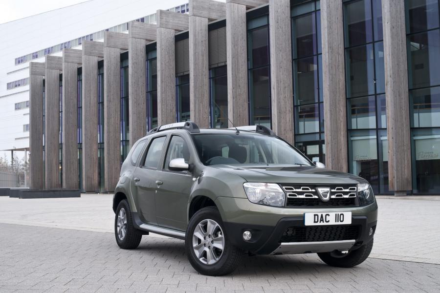  Dacia Duster 2015 года  (UK) (фото 2 из 12)